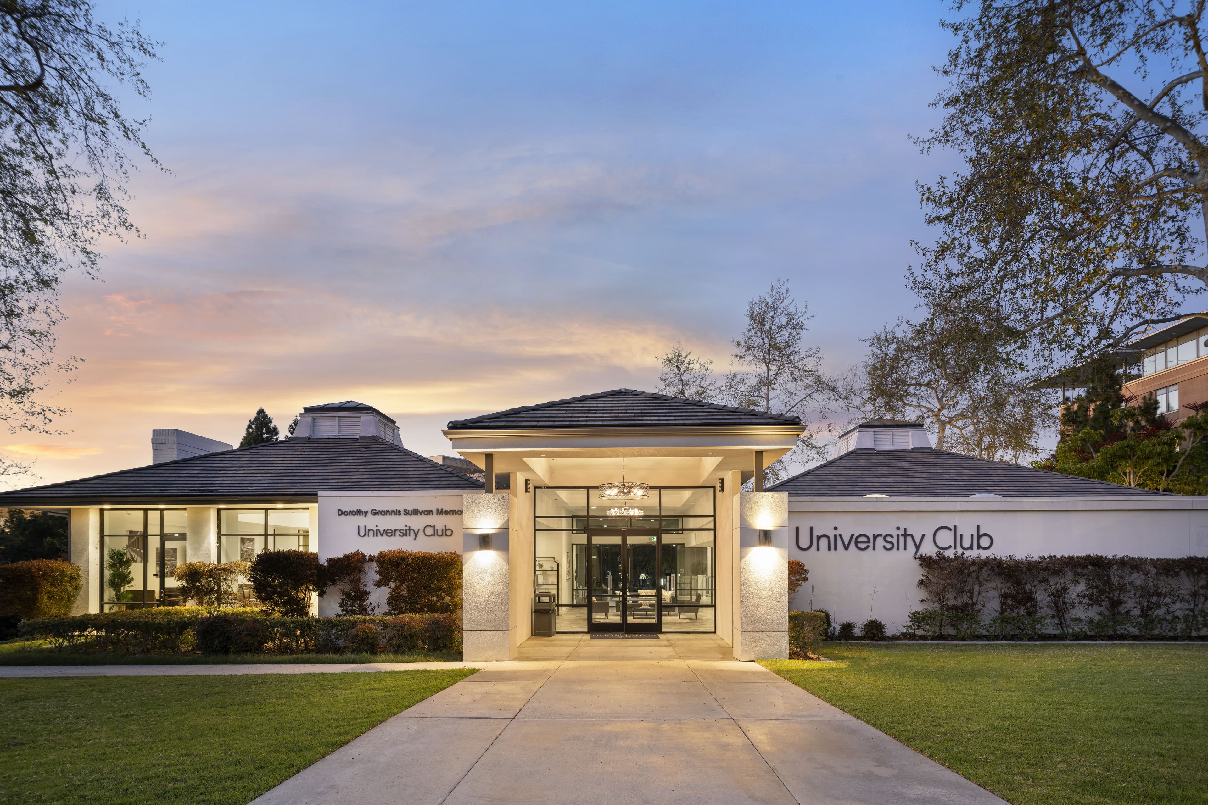 University Club by Wedgewood Weddings