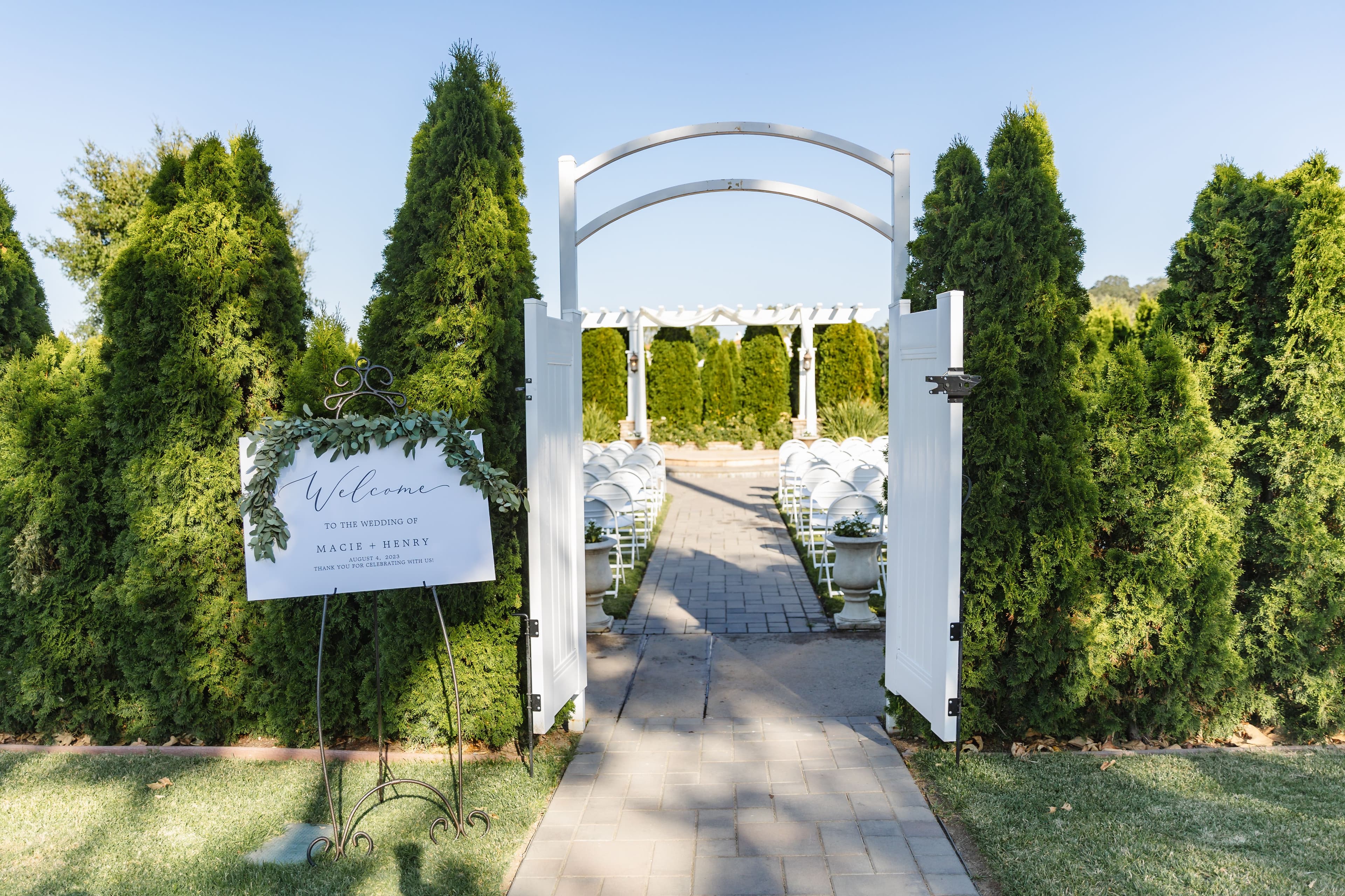 Eagle Ridge by Wedgewood Weddings Ceremony Decor